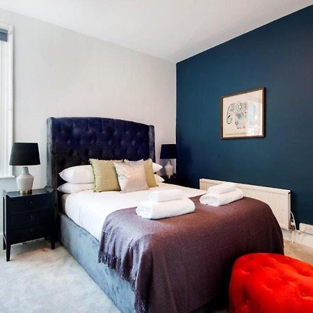 Modern Family Home In London Close To Amenities And Train 외부 사진