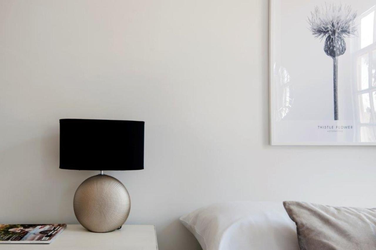 Modern Family Home In London Close To Amenities And Train 외부 사진